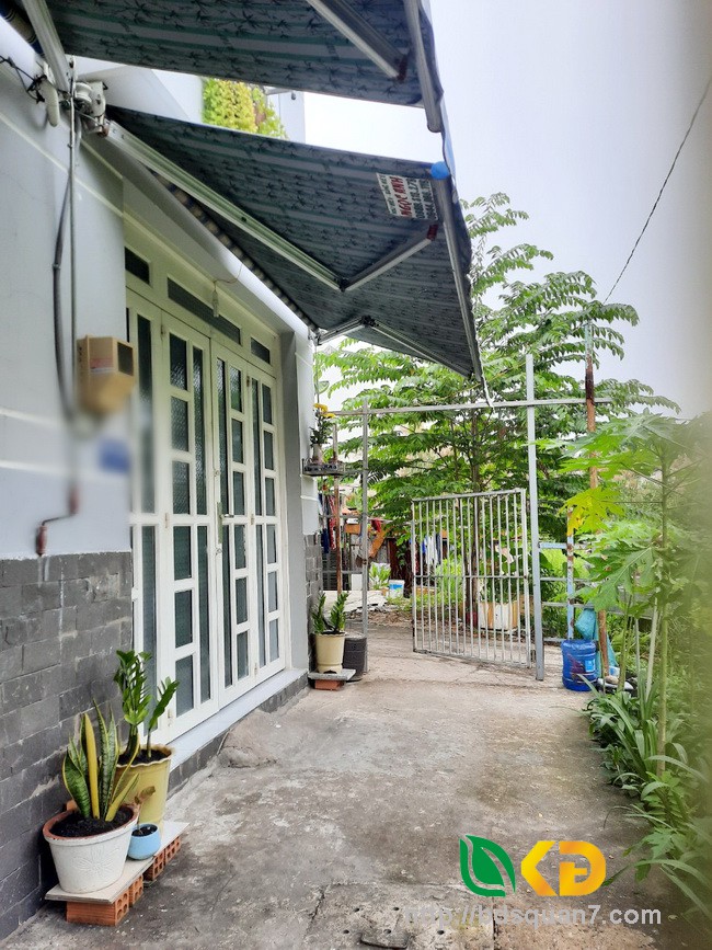 Bán nhà 1 lầu hẻm 1250 đường Huỳnh Tấn Phát Quận 7